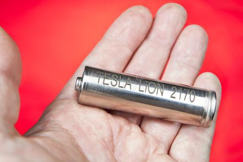 松下计划五年内将特斯拉2170电池的能量密度提高20%，为Model 3和Model Y降成本？ (图1)