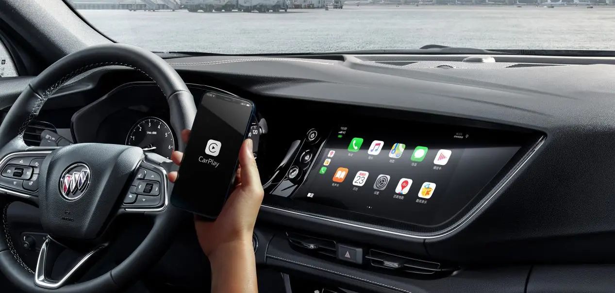 别克昂科威Plus支持无线CarPlay及无线充电功能，更符合年轻消费者的互联需求-1